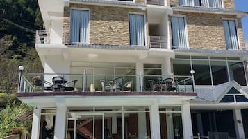 Fachada de la propiedad