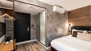 1 chambre, coffres-forts dans les chambres, bureau