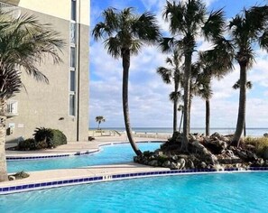 Pool - "Blue Waters 803" Sleeps 8-Gulf Views (Panama City Beach)