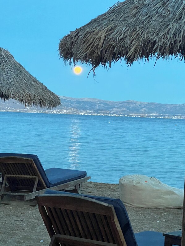 Beach towels - SUNSENSES LUXURY VILA ELECTRA WITH PRIVATE POOL (Piso Livadi)