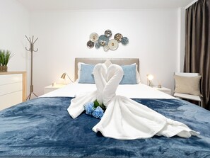 1 chambre, fer et planche à repasser, accès au Wi-Fi (inclus)