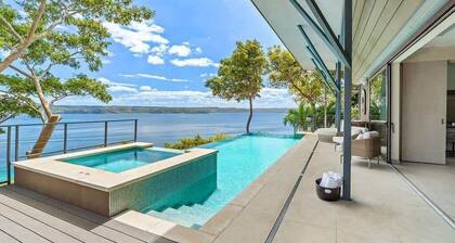 4-Module Ocean View with Dual-Level Pool