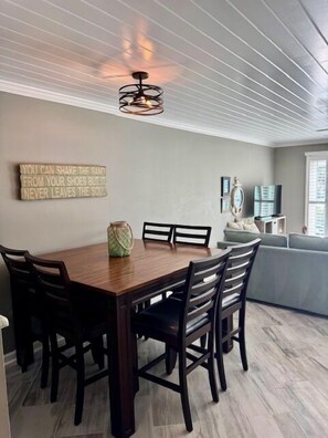 Dining - Ocean view Townhouse 2 BR 2.5 BA (St. Augustine)