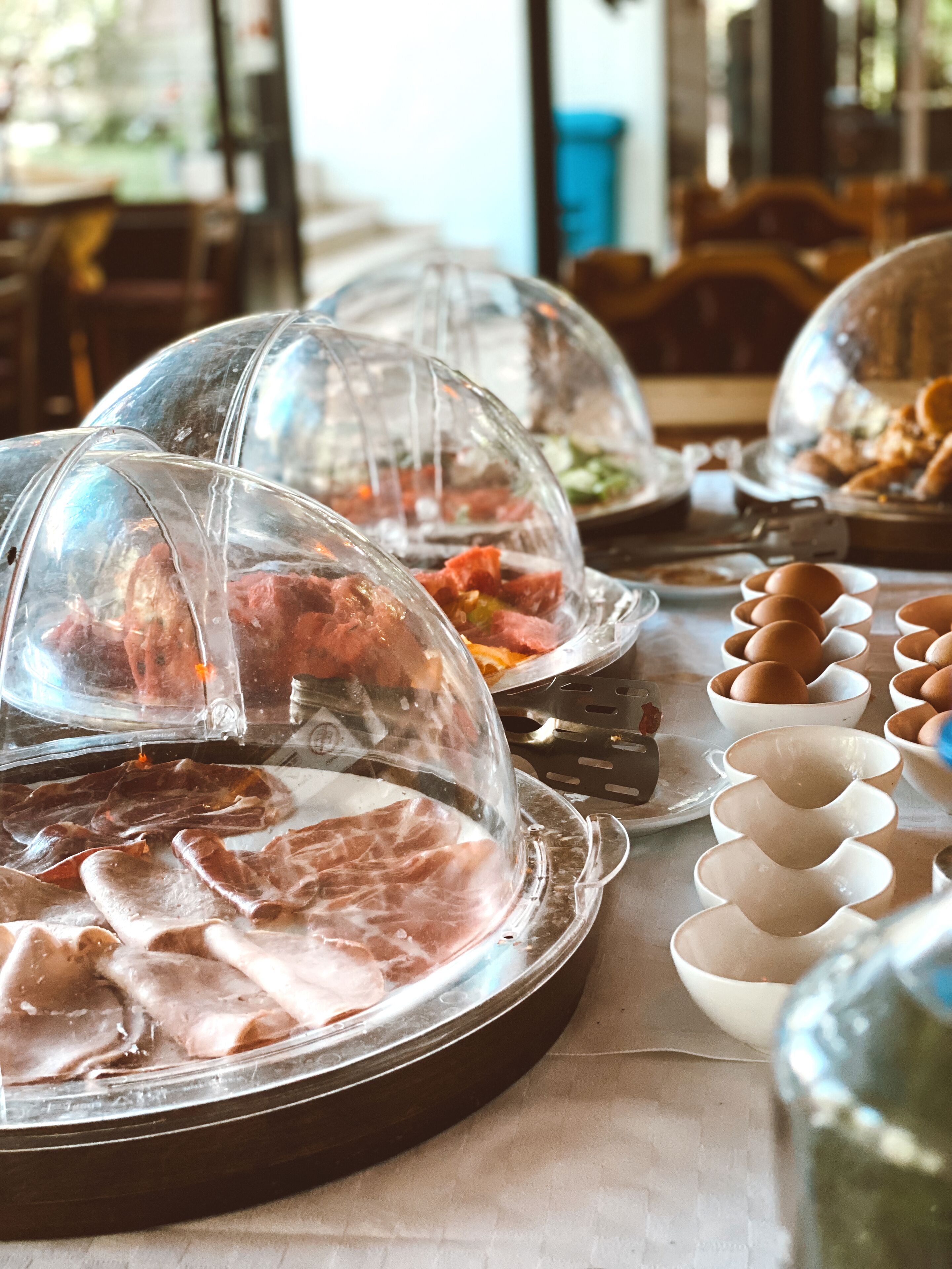 Daily buffet breakfast for a fee