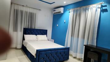 2 bedrooms, desk, iron/ironing board, free WiFi