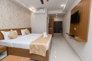 豪華開放式客房 | 書桌、筆電工作空間、免費無線上網