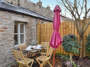 Outdoor dining - UK45895 - Cross House Cottage (Kirkby Lonsdale)