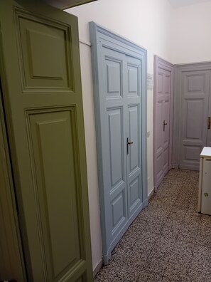 Interior detail - La Farfalla (Rome)