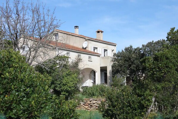 Exterior - Villa Climatisée, Superbe vue mer (Ventiseri)