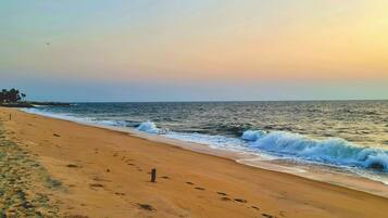 Liegestühle, Strandtücher