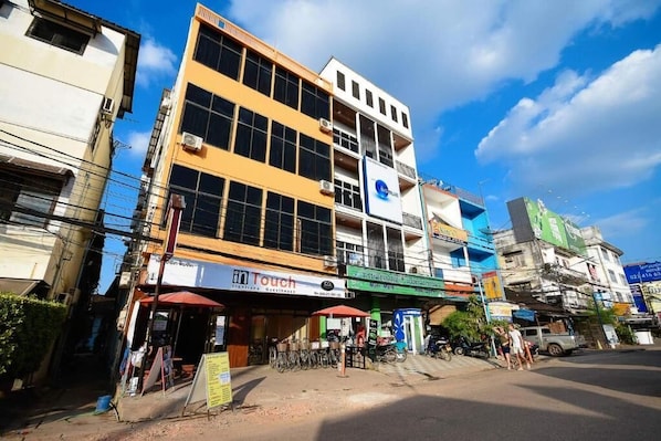 Front of property - Intouch vientiane (Vientiane)