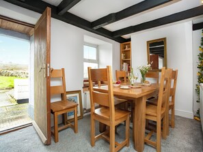 Dining - 3 bedroom accommodation in St Dennis, near St Austell (St Dennis, near St Austell)