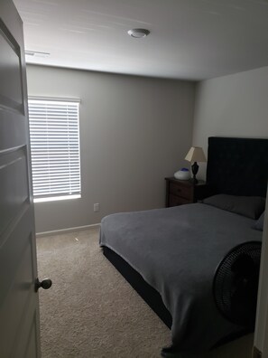 5 Schlafzimmer, Bügeleisen/Bügelbrett, WLAN, Bettwäsche