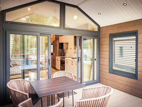 Forest Escape - UK7813