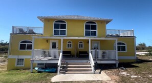 Exterior - Monkey Sea House, Unit 2 (Mount Thompson)