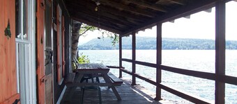 WATERFRONT COTTAGE in VT's Northeast Kingdom on pristine Echo Lake!  