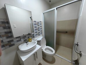 City Condo, 2 Bedrooms, Non Smoking, City View | Bathroom