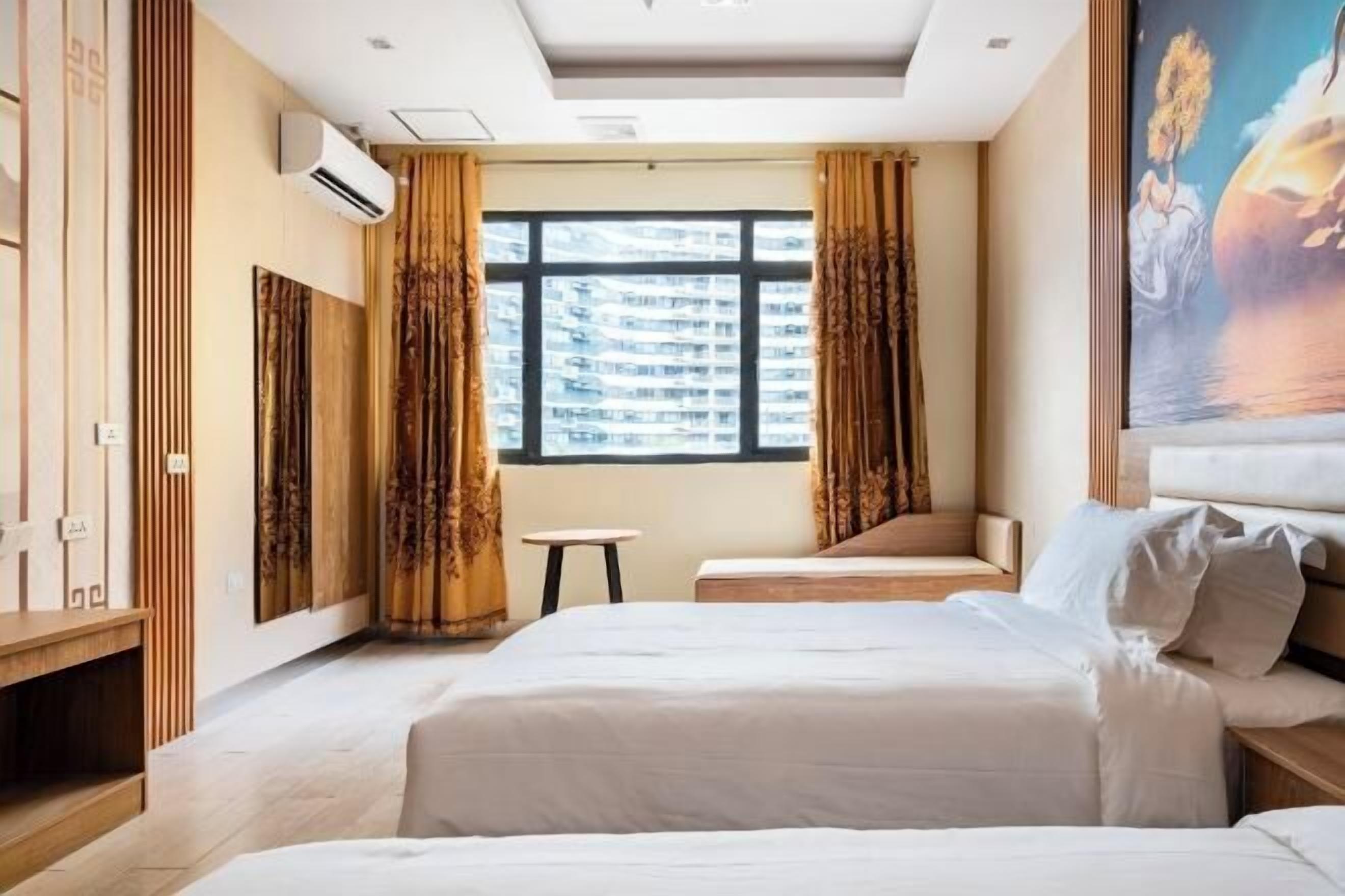 Premium bedding, individually decorated, individually furnished, desk