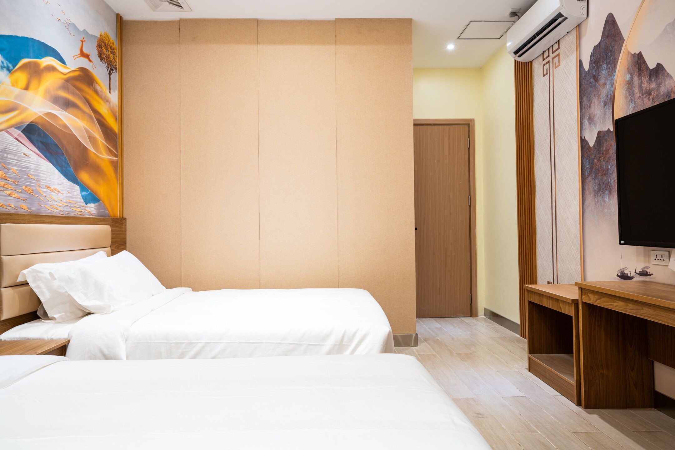 Photo - Home me Hotel Makati