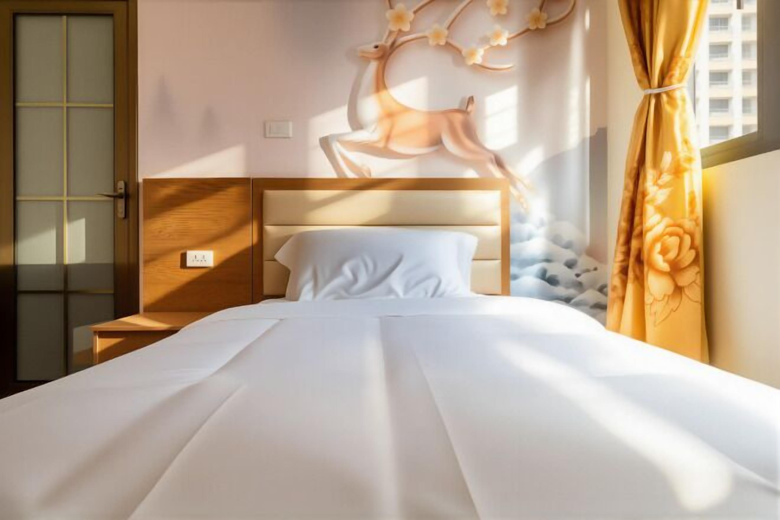 Premium bedding, individually decorated, individually furnished, desk