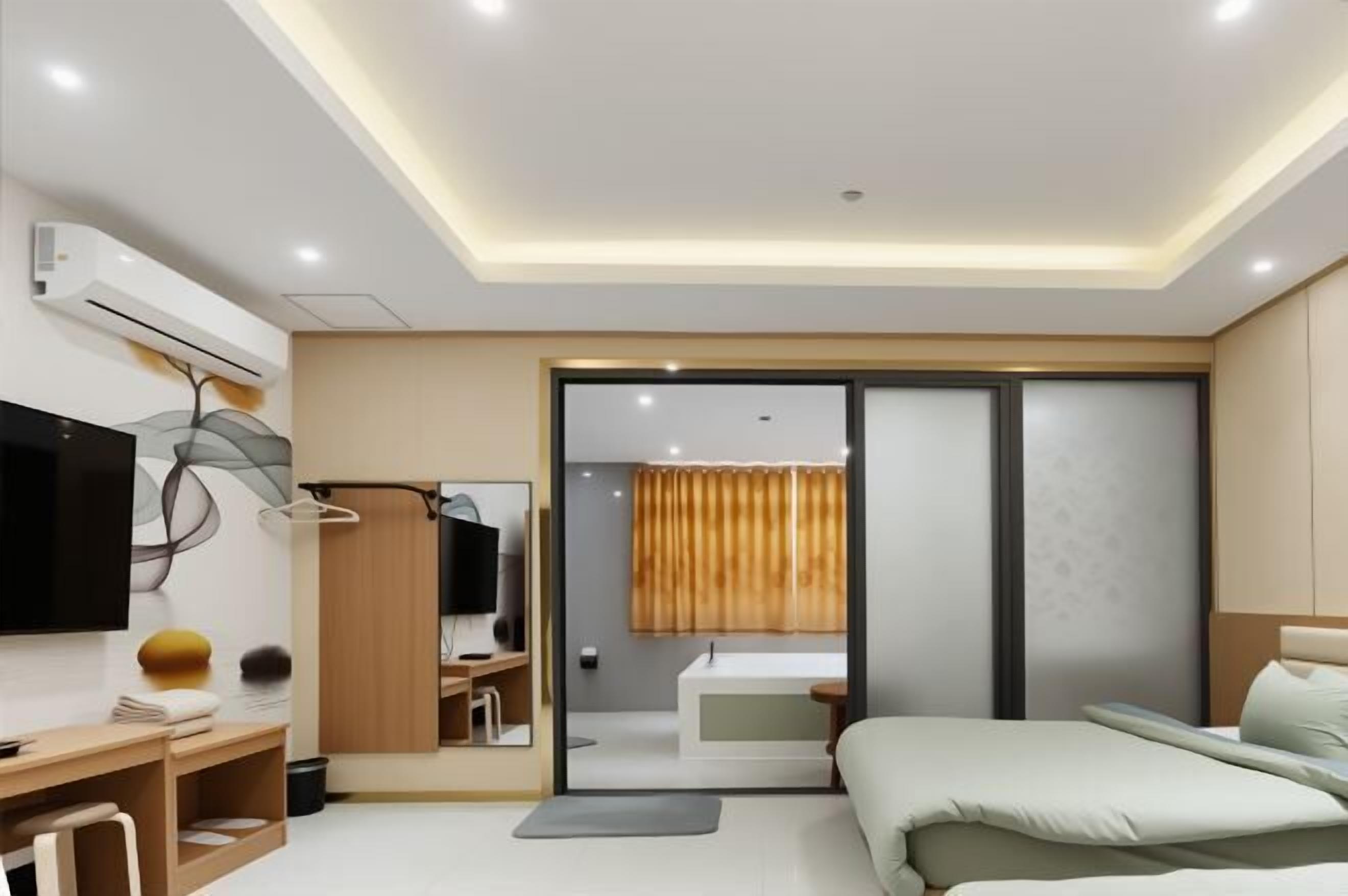 Premium bedding, individually decorated, individually furnished, desk