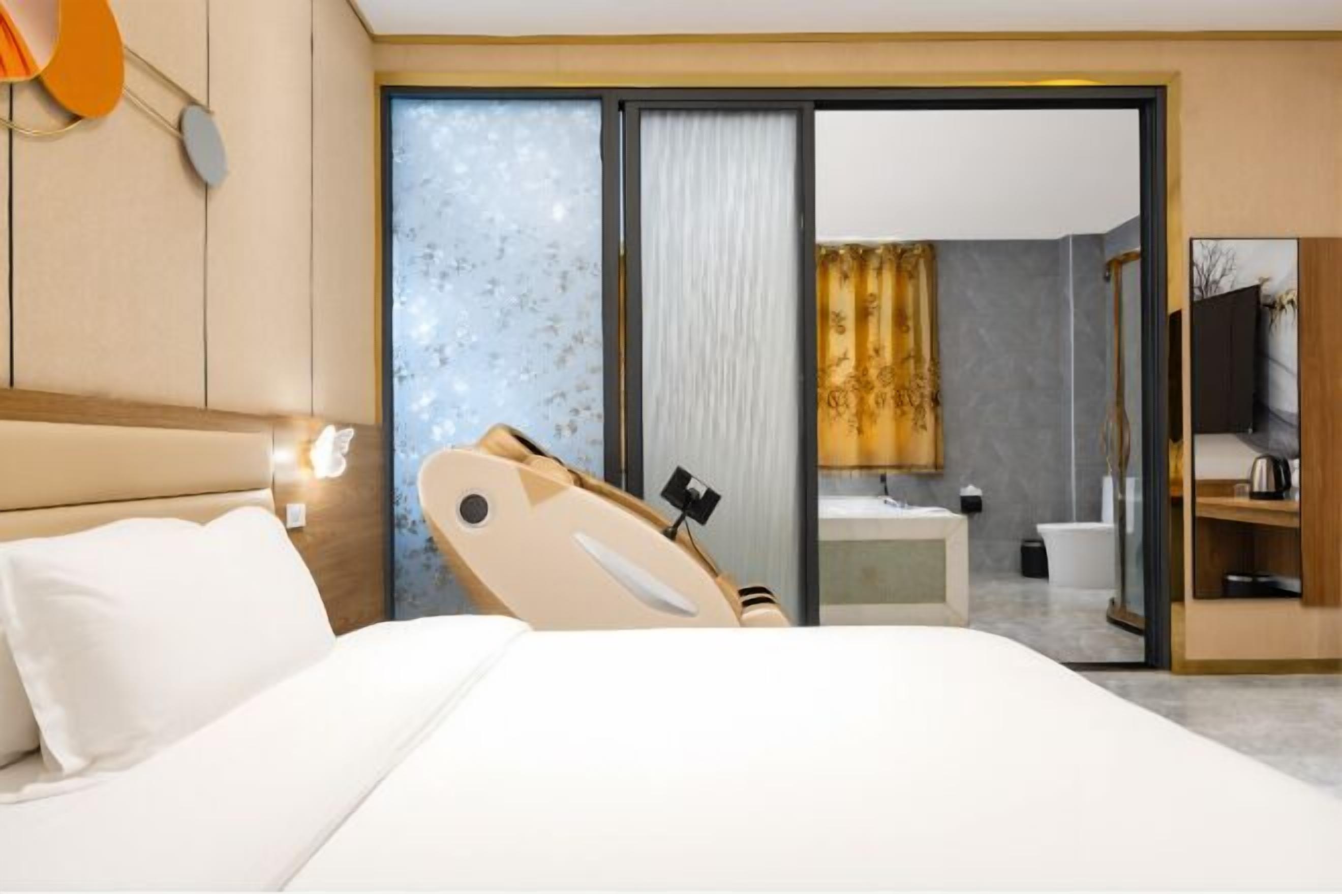 Premium bedding, individually decorated, individually furnished, desk