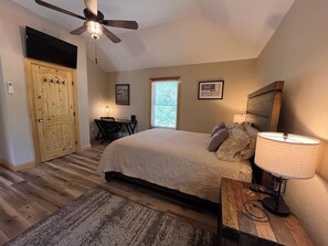 3 Schlafzimmer, Schreibtisch, kostenloses WLAN, Bettwäsche