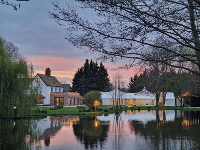 The Manor at Minstrel Court - 12085