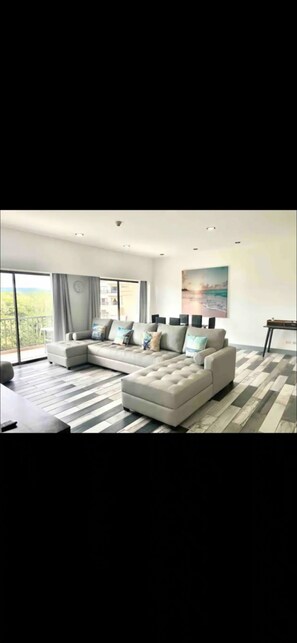 Smart TV - Pura Vida Hideaway in Jaco (Jaco)