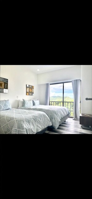 2 bedrooms, iron/ironing board, WiFi, bed sheets - Pura Vida Hideaway in Jaco (Jaco)