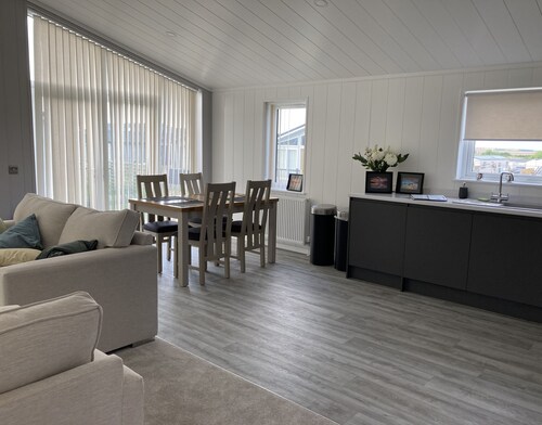 Beach Base Lodge. Perfect place to explore North Cornwall and the Seven Bays.
