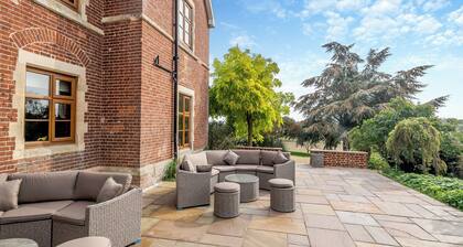 Perfect for a celebration, special occasion, or a large family reunion.