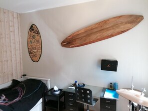 3 bedrooms, iron/ironing board, WiFi