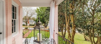 Quirky 2 bed 1 bath centrally located in Augusta