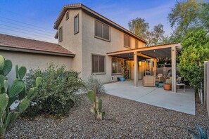 Exterior - Cuban inspired Mid Term Rental in the heart of Gilbert  (Gilbert)