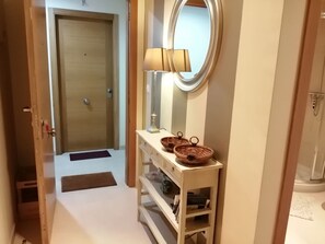 Shower, hair dryer, towels, toilet paper - Apartamento Suite con Piscina (O Porto de Espasante)
