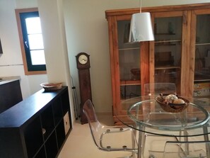 Dining - Apartamento Suite con Piscina (O Porto de Espasante)