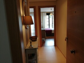 2 bedrooms, iron/ironing board, bed sheets - Apartamento Suite con Piscina (O Porto de Espasante)