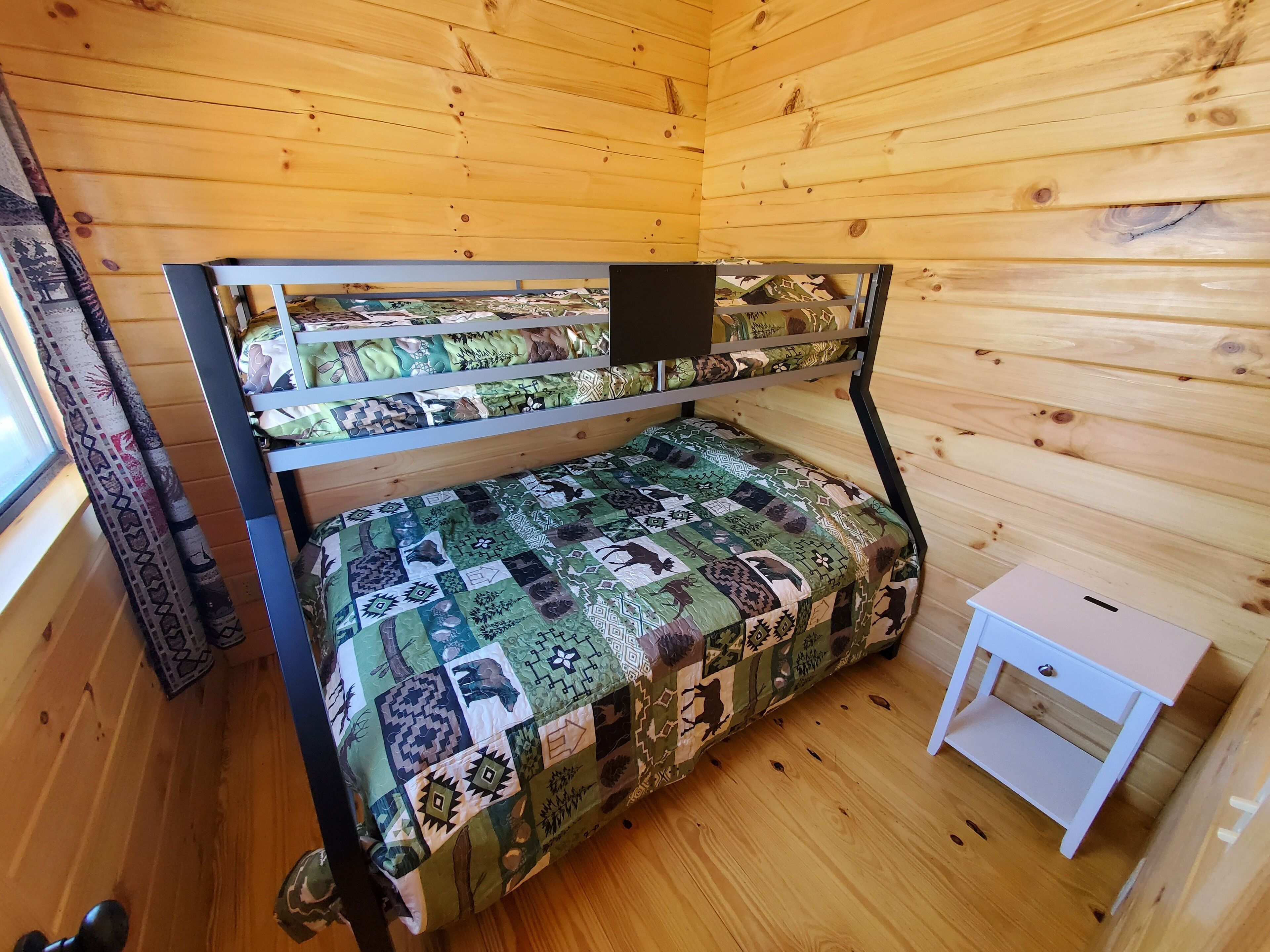 Cabin Eustis Village. Great Bear\/Bird hunting area., Eustis, ME