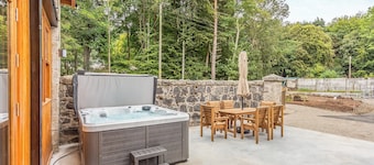 3 bedroom accommodation in Huntly