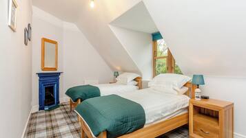 3 bedrooms, free WiFi, bed sheets