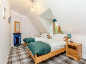 3 bedrooms, free WiFi, bed sheets