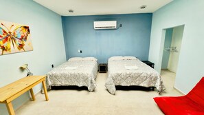 2 bedrooms, iron/ironing board, free WiFi, bed sheets