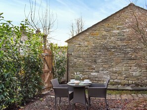Outdoor dining - UK45886 - The Studio at Cross House (Kirkby Lonsdale)