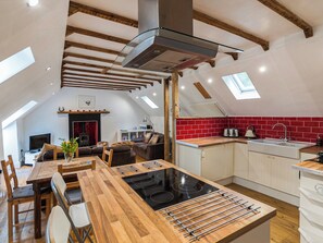 Private kitchen - Craigdarroch Cottage (St Fillans, near Crieff)