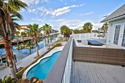 Beachie-Private Pool!