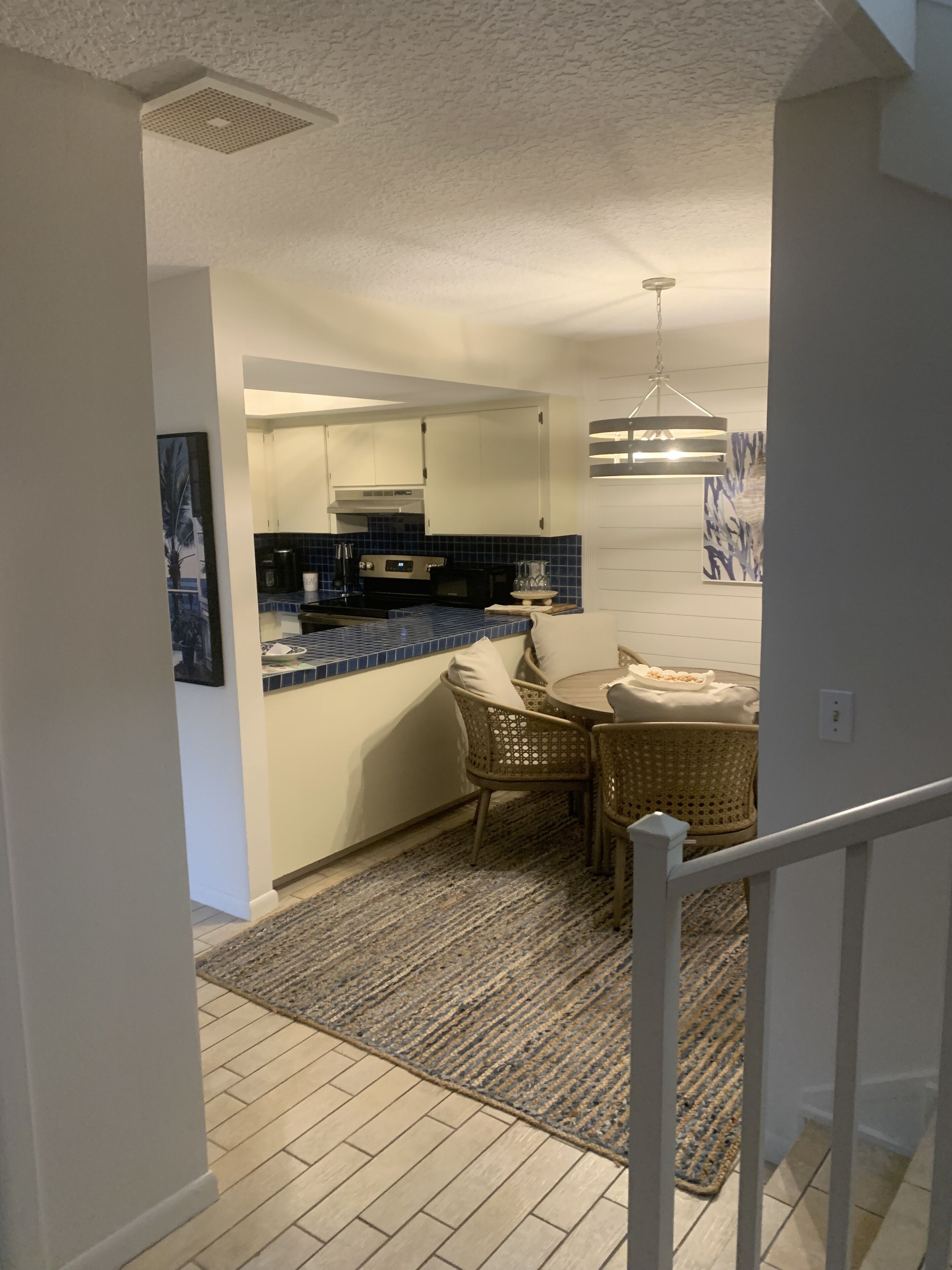 Cozy and cute beach retreat in New Smyrna Beach!  