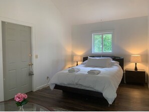 11 多间卧室、旅行婴儿床、WiFi、床单