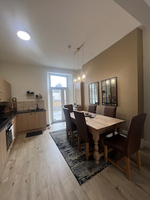 Apartment | Private kitchen - Tynwald Apartments (Douglas)