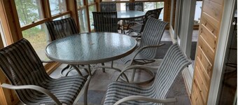 Large 5 bed/5.5 bath house surrounded by water on beautiful Lake Minocqua!